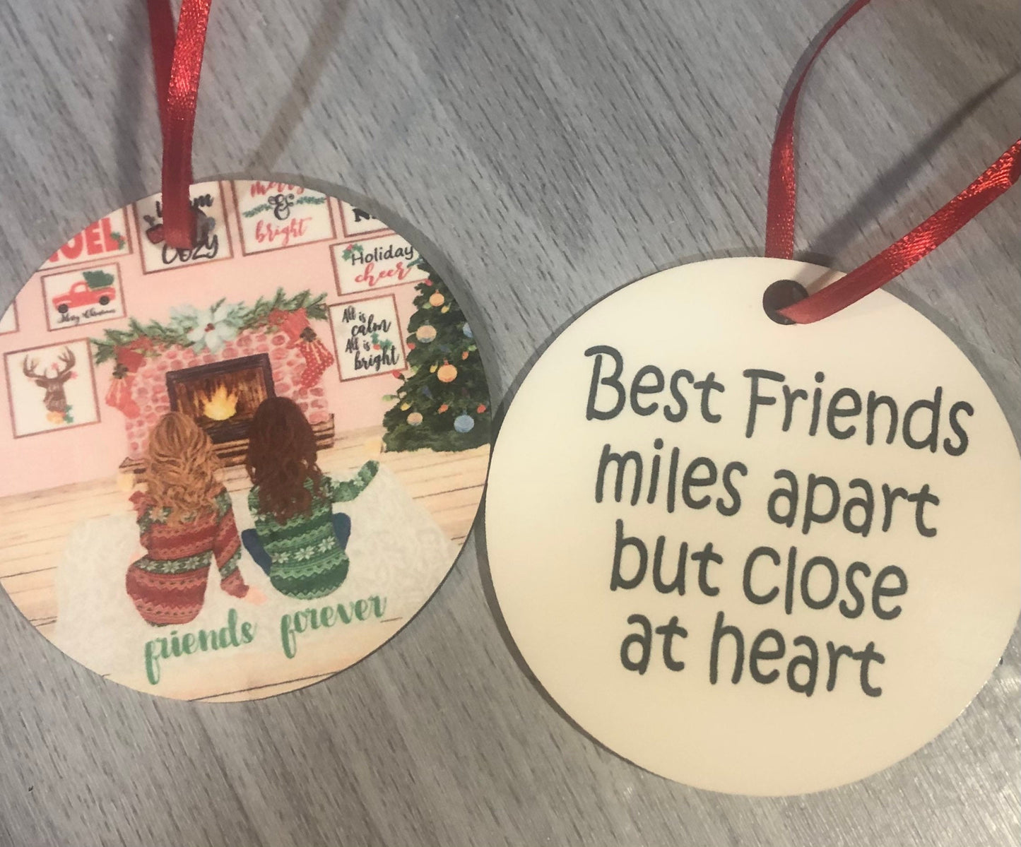 Best Friends Personalized Ornament - Liv's Boutique